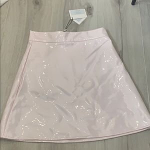 By Egreis patent skirt